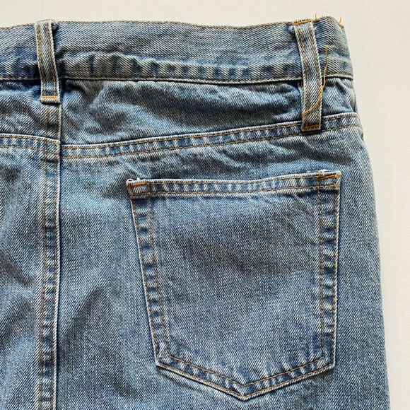 BRANDY MELVILLE JEAN SKIRT - Picture 3 of 9